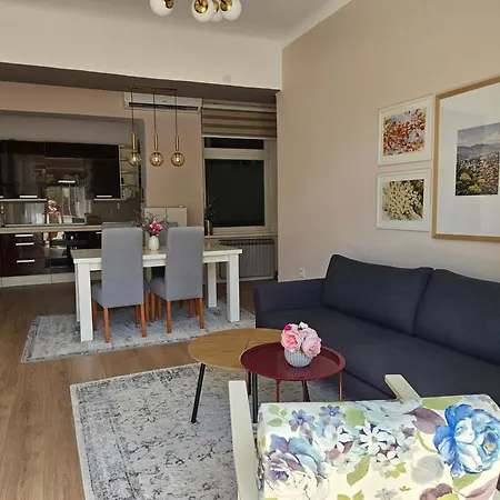 Thedozo - 1bdr Modern, Central, Newly Renovated *