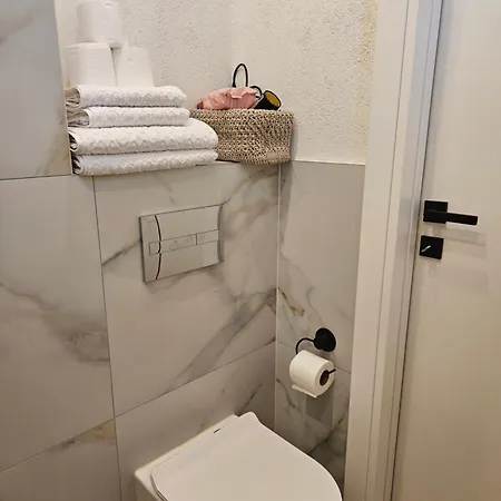 Thedozo - 1bdr Modern, Central, Newly Renovated * Saraievo