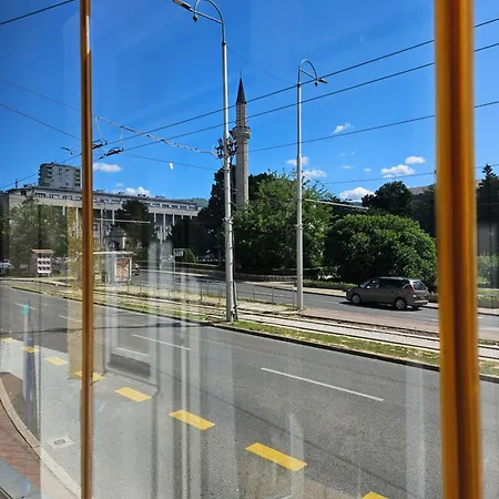 Thedozo - 1bdr Modern, Central, Newly Renovated *